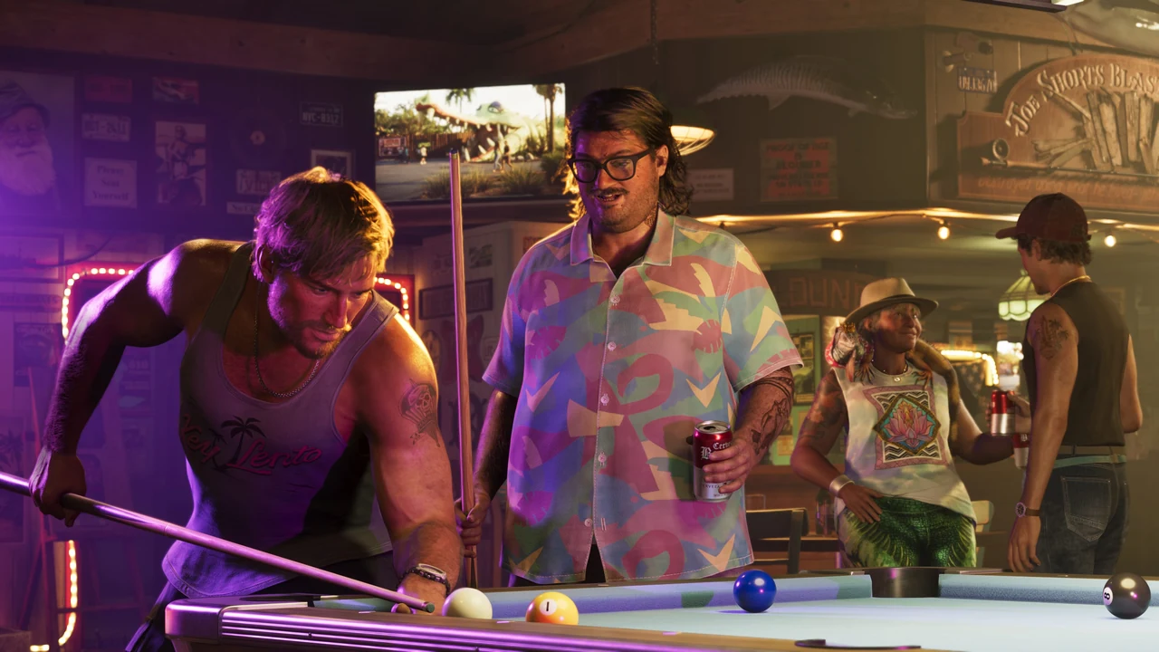 Captura oficial de GTA VI: Jason y Cal juegan al billar en un bar